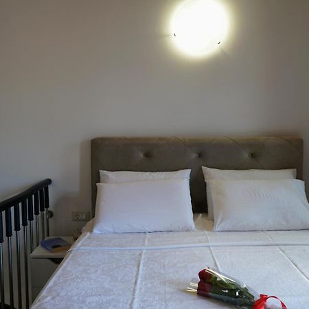 Oceanis Apartment Symi Extérieur photo