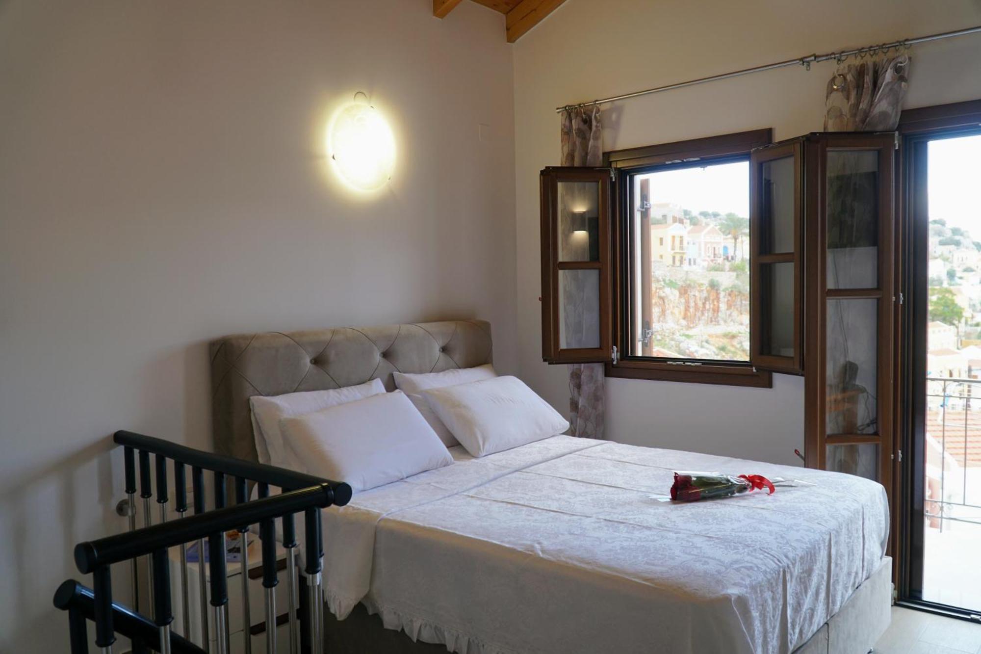 Oceanis Apartment Symi Extérieur photo